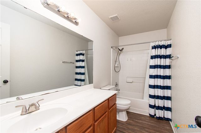 5404 Southern Crossing Drive, Temple, TX 76502
