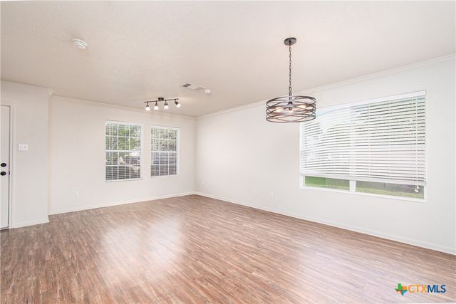 5404 Southern Crossing Drive, Temple, TX 76502