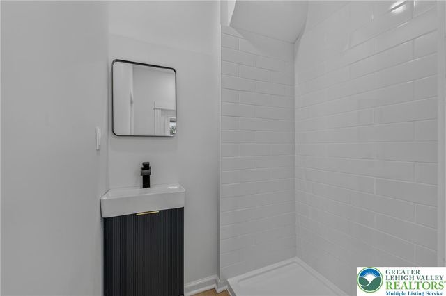 223 17th Street, Allentown City, PA 18104