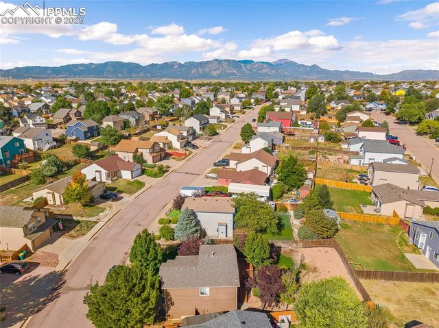 960 Lords Hill Drive, Fountain, CO 80817