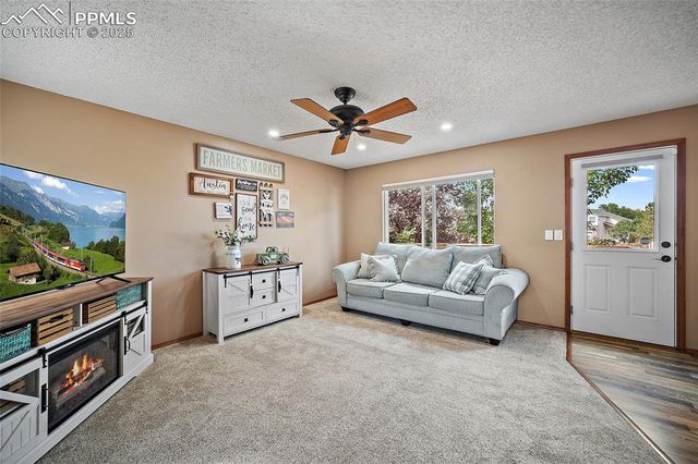 960 Lords Hill Drive, Fountain, CO 80817