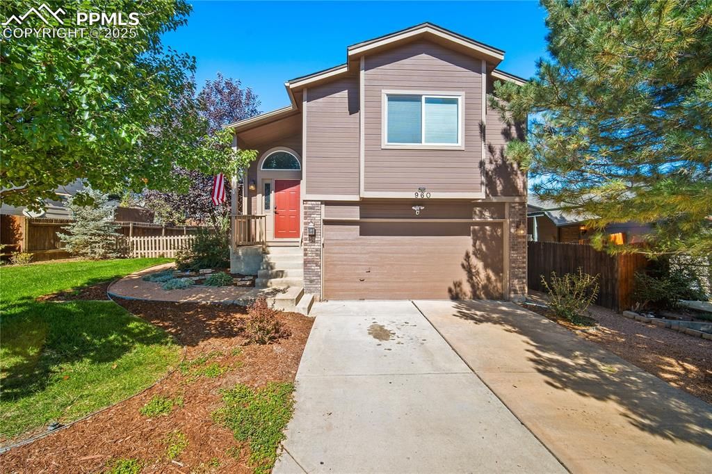 960 Lords Hill Drive, Fountain, CO 80817
