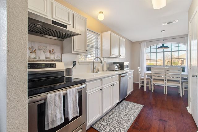 2048 Waterfield Court, Grand Prairie, TX 75052