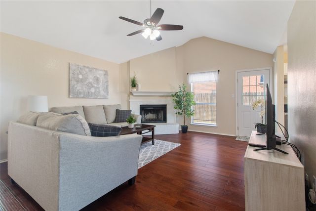 2048 Waterfield Court, Grand Prairie, TX 75052