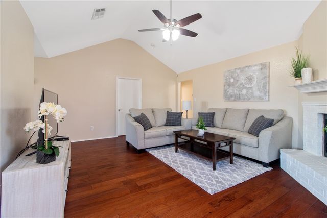 2048 Waterfield Court, Grand Prairie, TX 75052