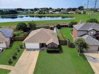 2048 Waterfield Court, Grand Prairie, TX 75052