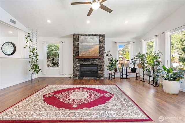 115 Spring Hill Drive, Longview, WA 98632