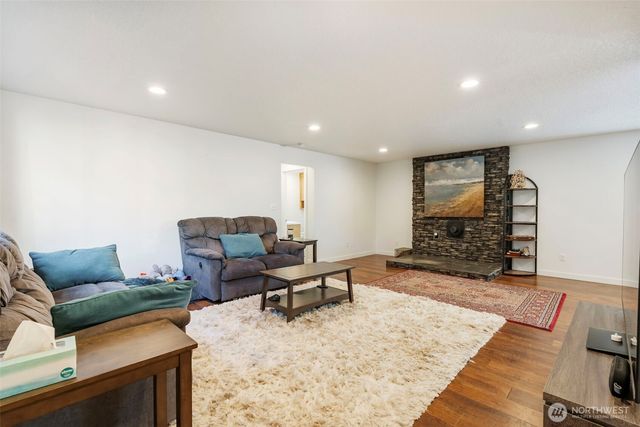 115 Spring Hill Drive, Longview, WA 98632