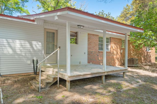 5630 Buck Ward Road, Baker, FL 32531