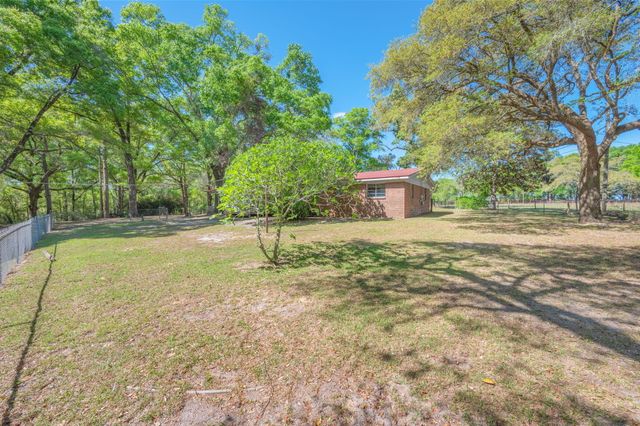 5630 Buck Ward Road, Baker, FL 32531