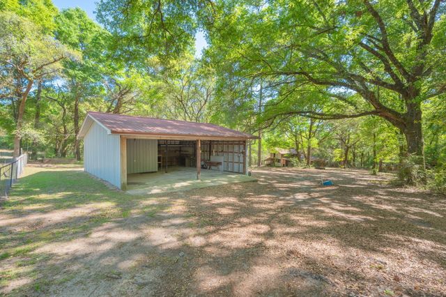 5630 Buck Ward Road, Baker, FL 32531