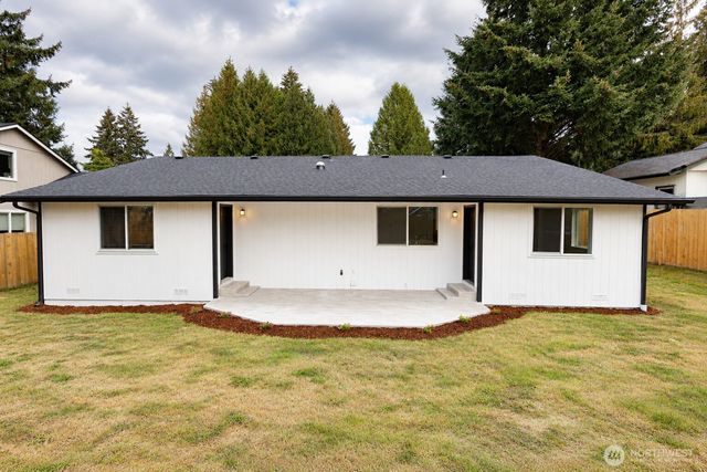 15804 86th Avenue Ct E, Puyallup, WA 98375