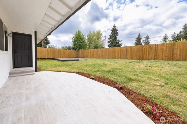 15804 86th Avenue Ct E, Puyallup, WA 98375