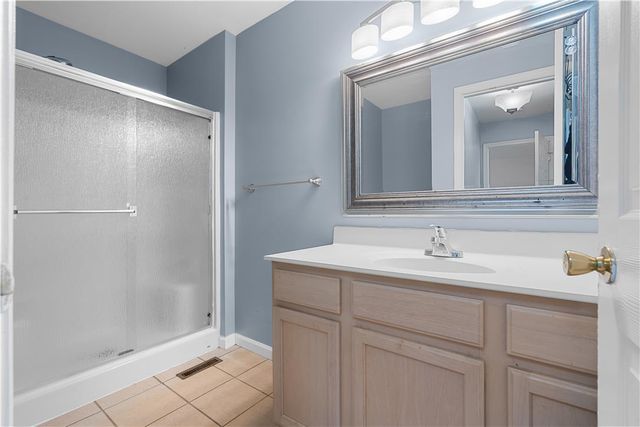 1040 Timberidge Lane, Lower Macungie Twp, PA 18106