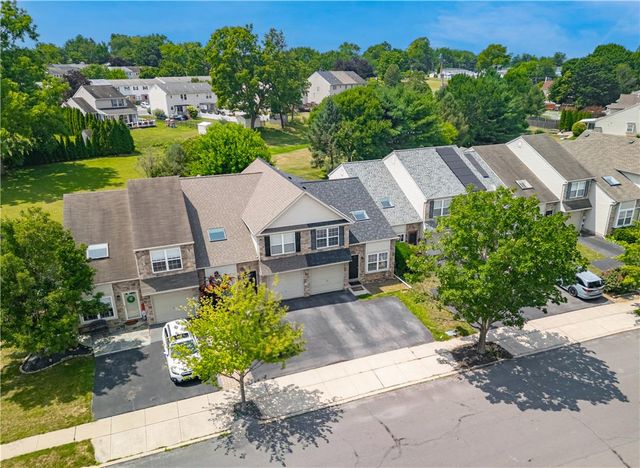 1040 Timberidge Lane, Lower Macungie Twp, PA 18106