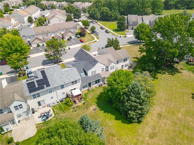 1040 Timberidge Lane, Lower Macungie Twp, PA 18106