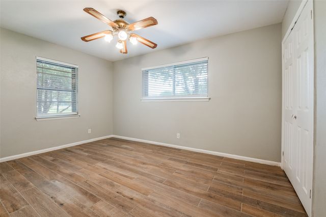 1533 E Springcrest Circle, Lancaster, TX 75134