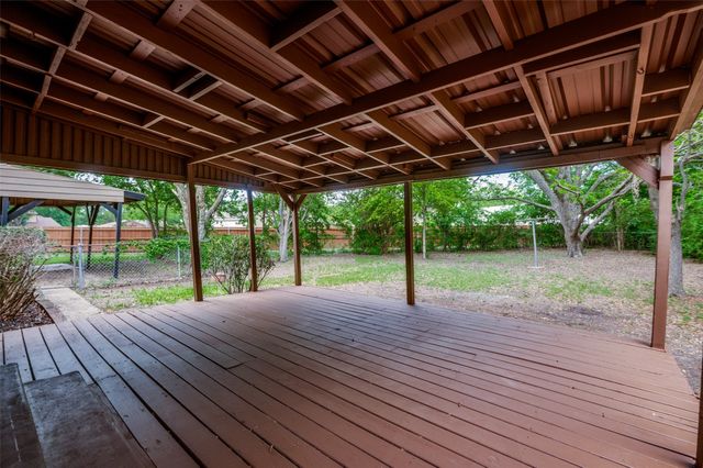 1533 E Springcrest Circle, Lancaster, TX 75134