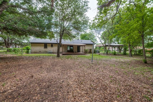 1533 E Springcrest Circle, Lancaster, TX 75134