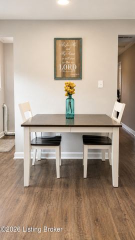 6216 Upper Hunters Trace, Louisville, KY 40216