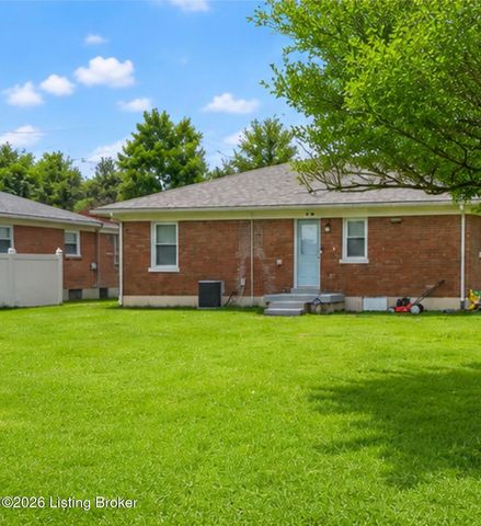 6216 Upper Hunters Trace, Louisville, KY 40216