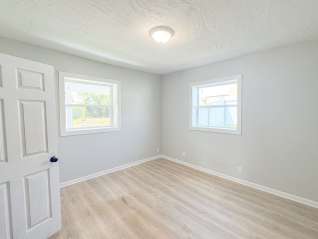 112 Cato St, Hartsville, TN 37074