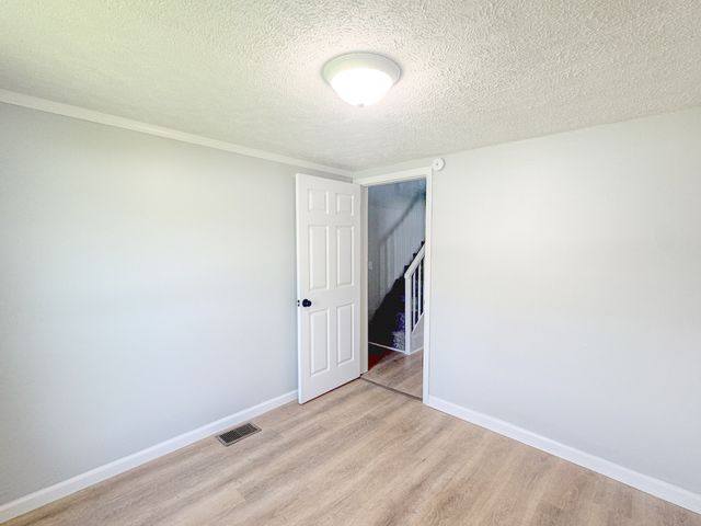 112 Cato St, Hartsville, TN 37074