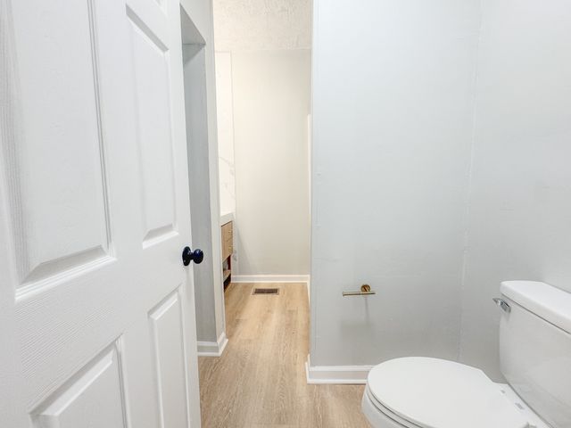 112 Cato St, Hartsville, TN 37074
