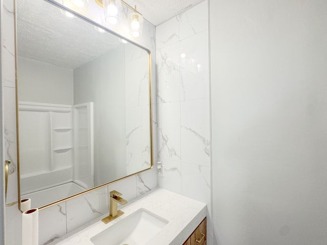112 Cato St, Hartsville, TN 37074