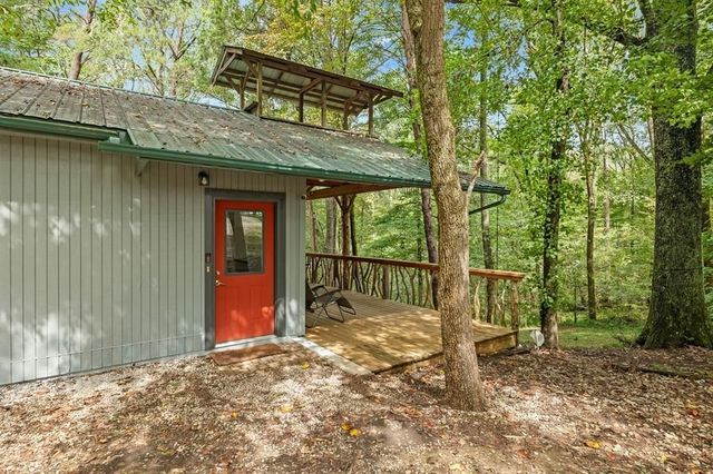 2543 S Bunker Hill Rd, Sparta, TN 38583