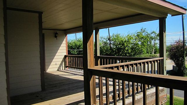 1143 3ks, San Leon, TX 77539