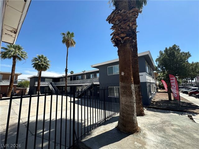 2105 Sunrise Avenue 2, Las Vegas, NV 89101