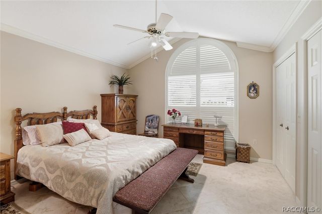 5983 W Douneray Loop, Crystal River, FL 34429