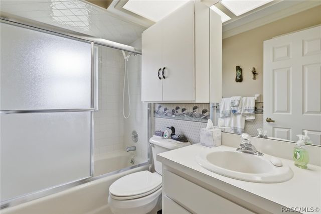 5983 W Douneray Loop, Crystal River, FL 34429