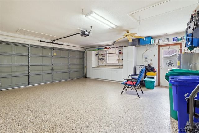 5983 W Douneray Loop, Crystal River, FL 34429