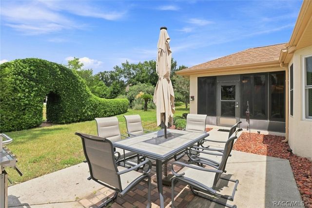 5983 W Douneray Loop, Crystal River, FL 34429