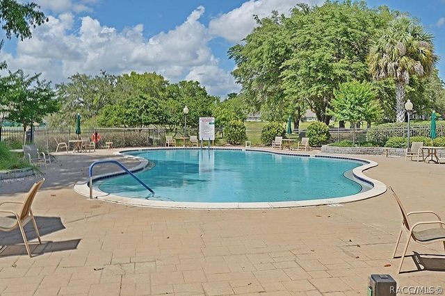 5983 W Douneray Loop, Crystal River, FL 34429