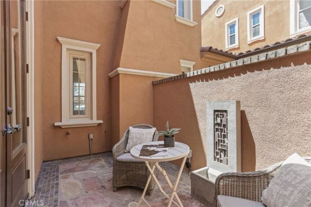 89 Chantilly, Irvine, CA 92620