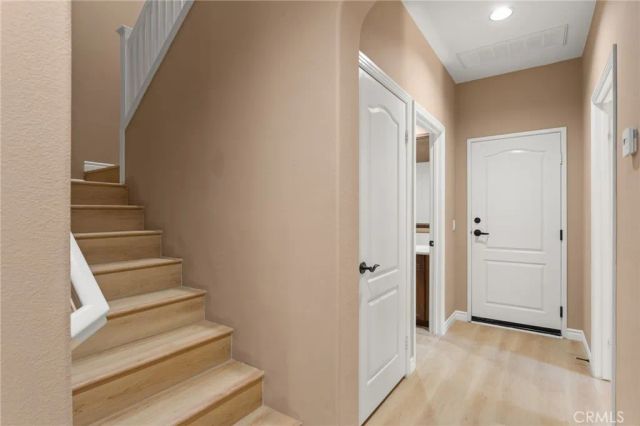 89 Chantilly, Irvine, CA 92620