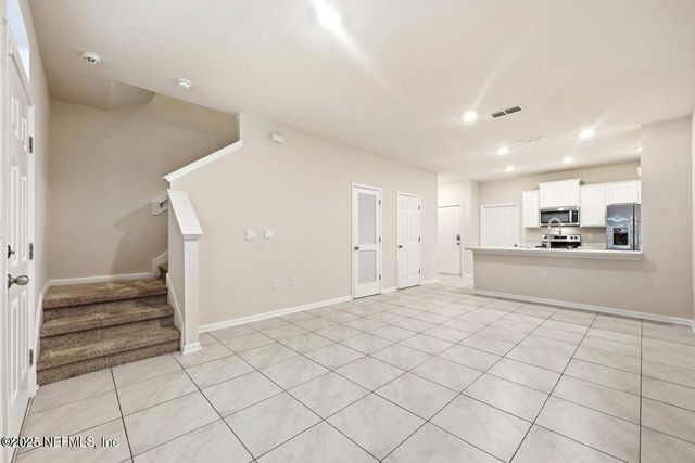 86768 MAINLINE Road, Yulee, FL 32097