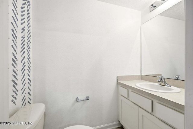 86768 MAINLINE Road, Yulee, FL 32097