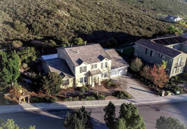 6081 Cala Lily Street, Santee, CA 92071