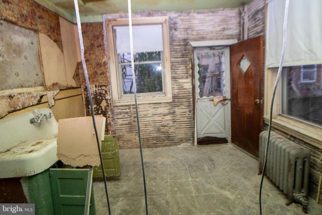 1942 N HOLLYWOOD ST, Philadelphia, PA 19121