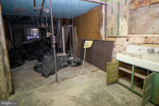 1942 N HOLLYWOOD ST, Philadelphia, PA 19121