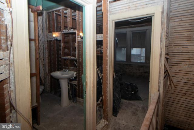 1942 N HOLLYWOOD ST, Philadelphia, PA 19121