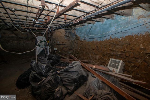 1942 N HOLLYWOOD ST, Philadelphia, PA 19121