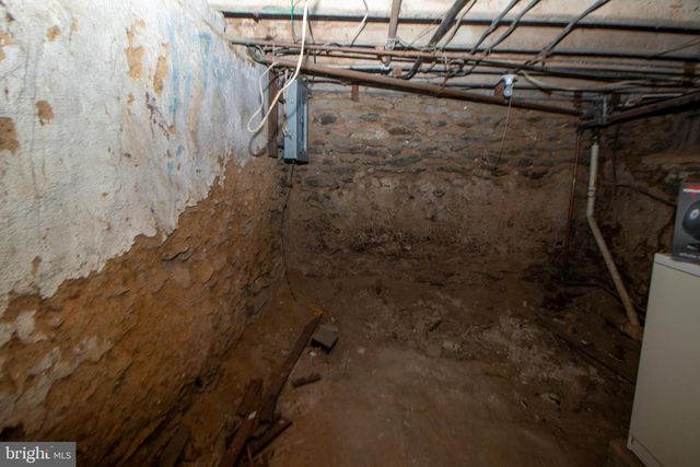 1942 N HOLLYWOOD ST, Philadelphia, PA 19121