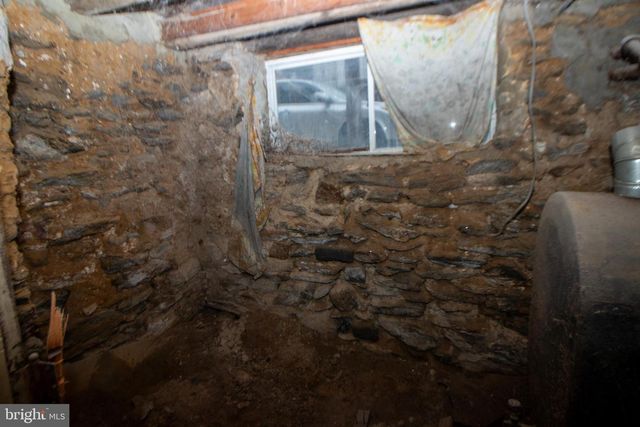 1942 N HOLLYWOOD ST, Philadelphia, PA 19121