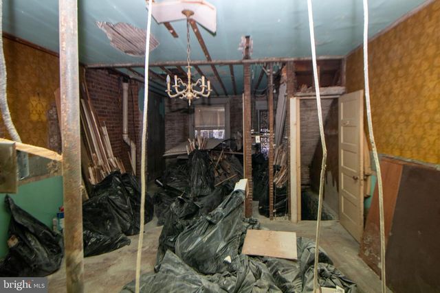 1942 N HOLLYWOOD ST, Philadelphia, PA 19121