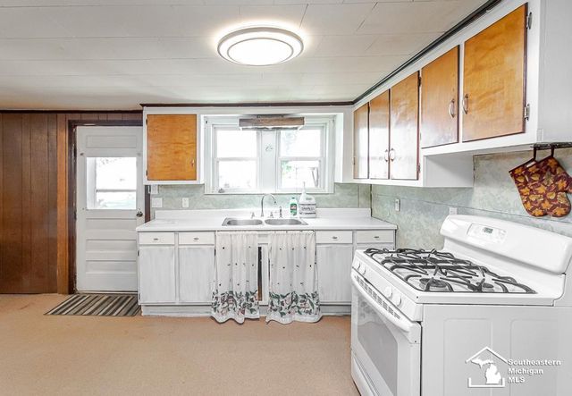13838 Bayside Drive, Monroe, MI 48161